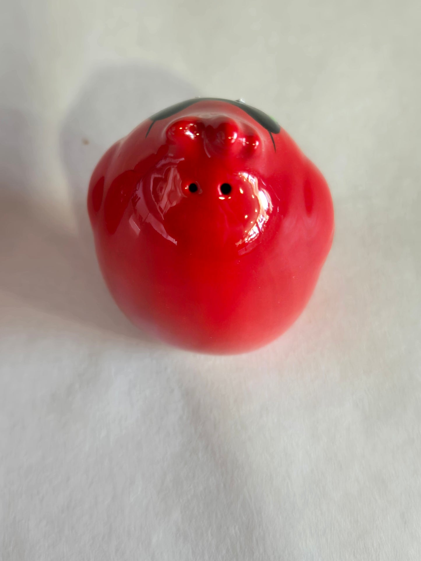 Cardinal salt and pepper in box