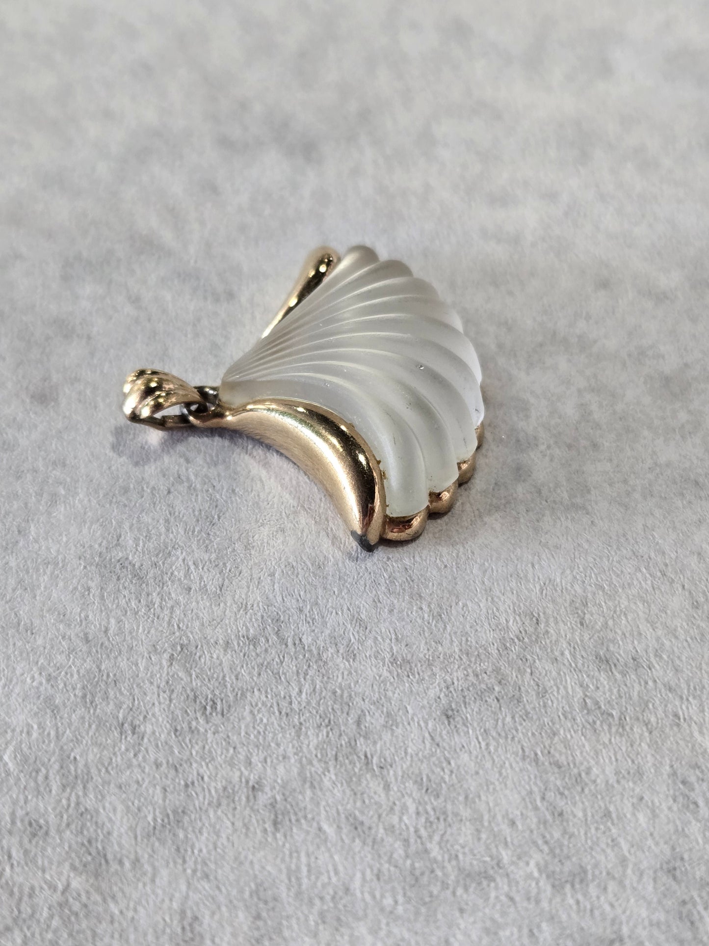 Vintage Avon White Frosted Gold Tone Shell Pendant