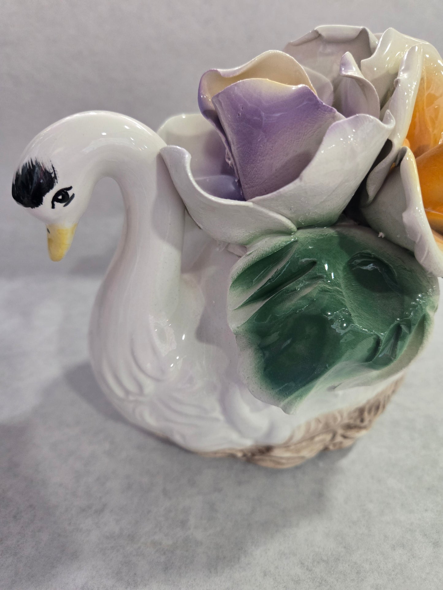 Capodimonte Swan with Three Roses