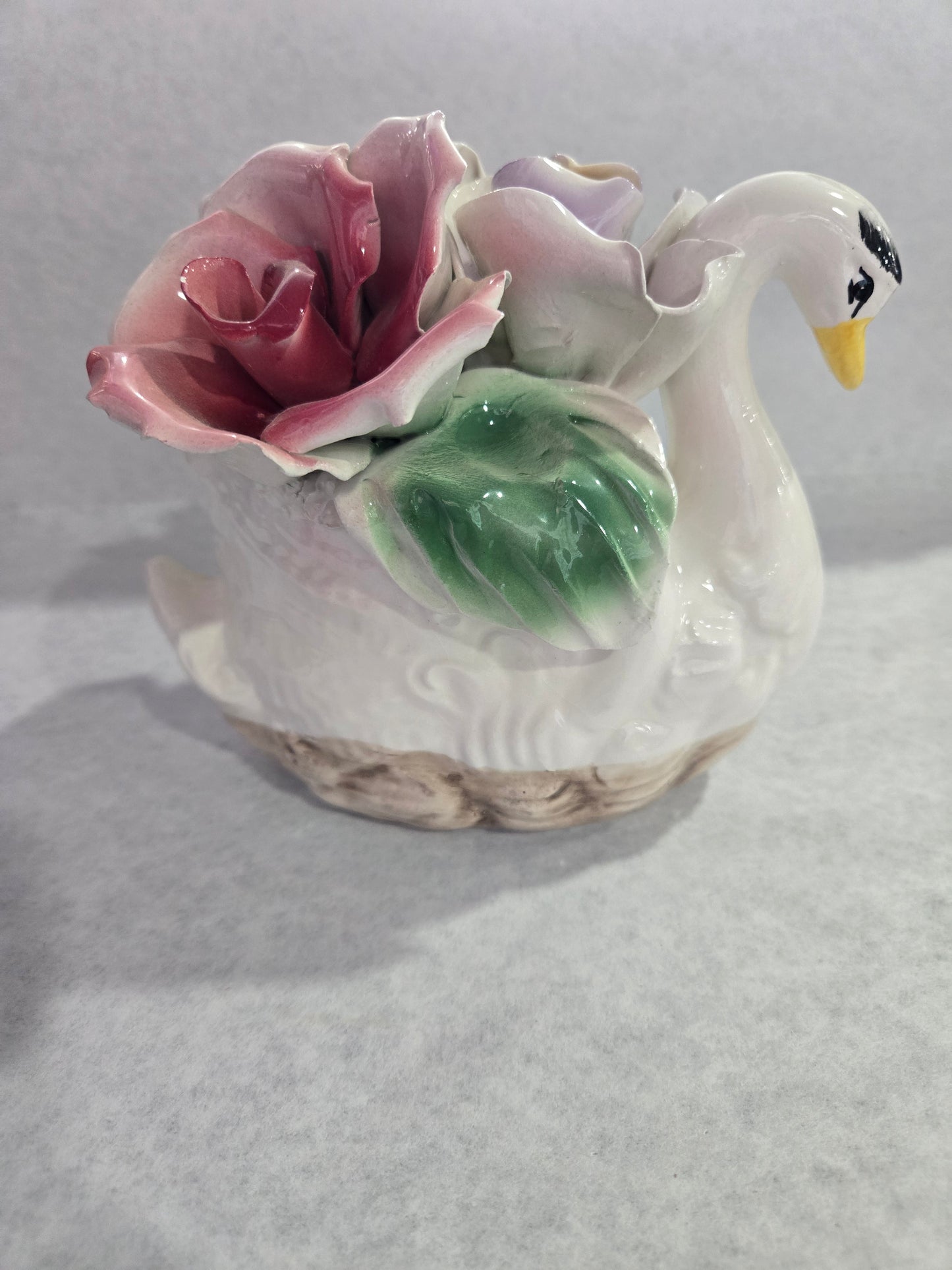 Capodimonte Swan with Three Roses