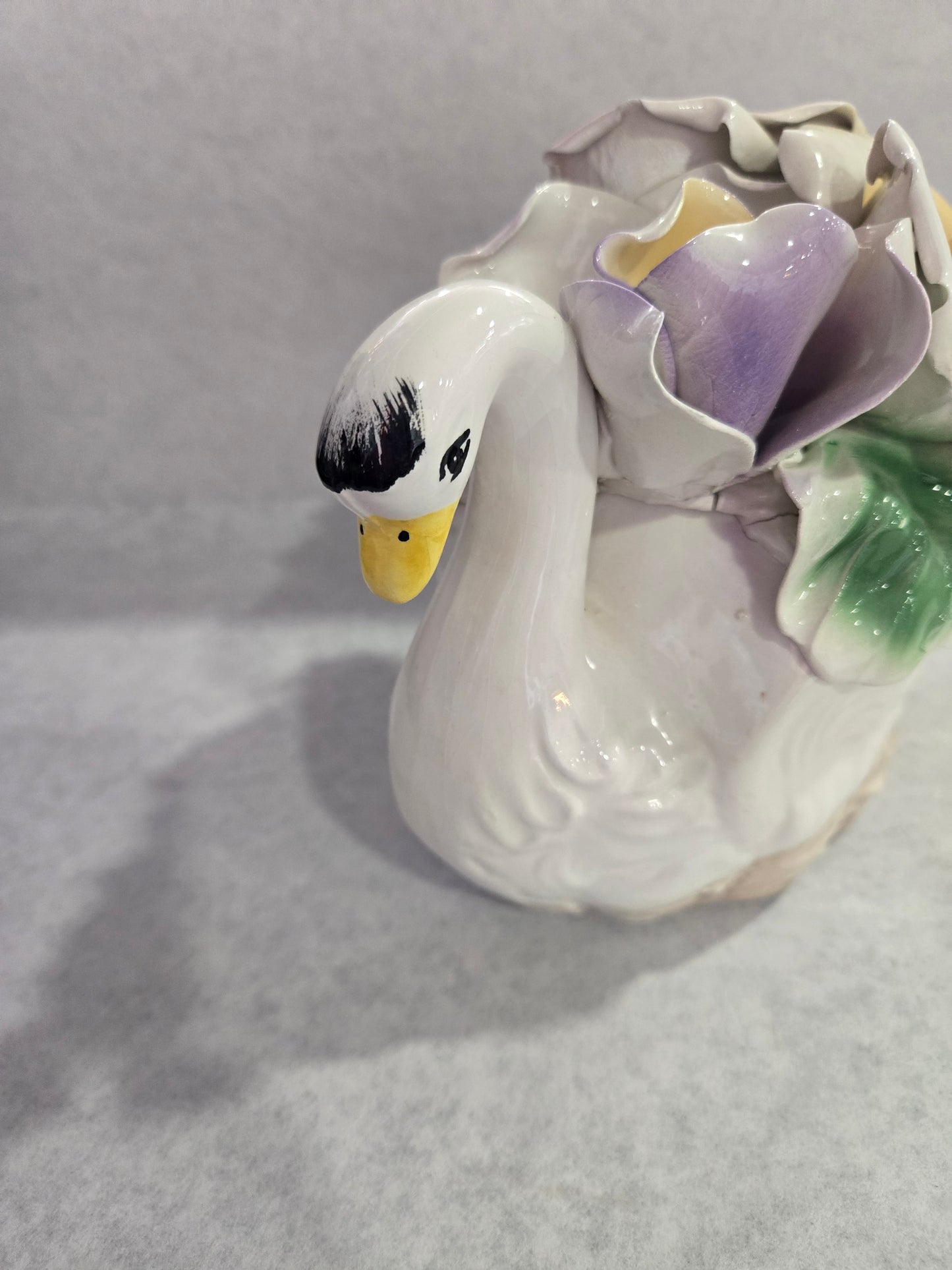 Capodimonte Swan with Three Roses