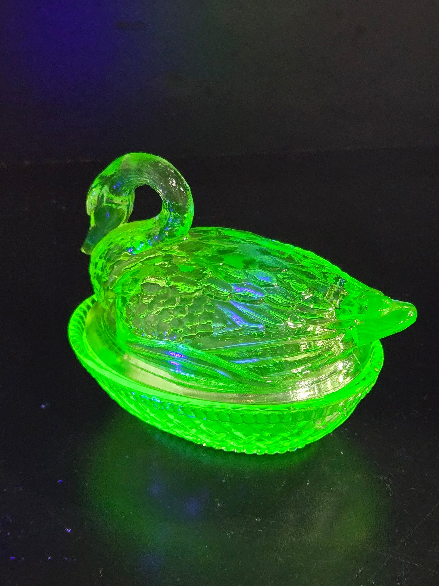 Vintage Vaseline Uranium glass Swan on Nest