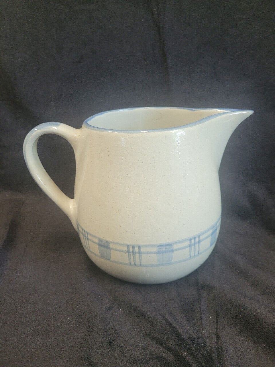 Louisville Stoneware Pitcher Gray / Blue -Gaggle of Geese