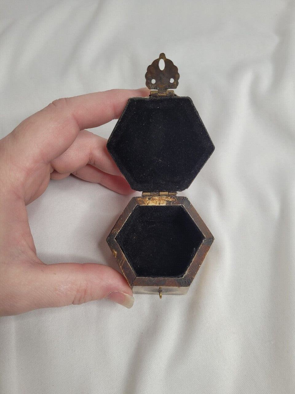 Vintage Hexagon Carved Trinket Box