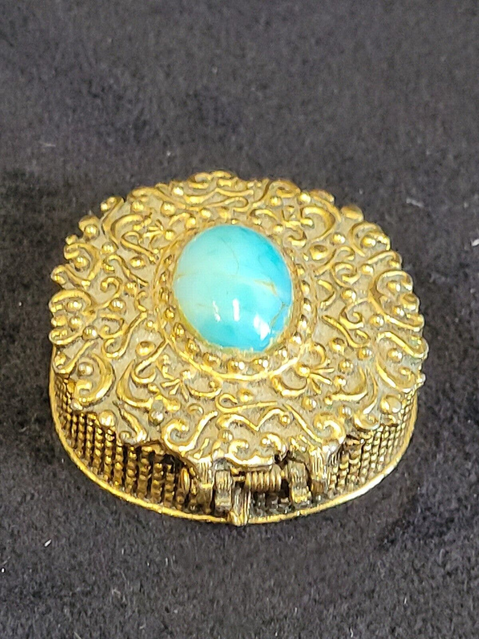 Max Factor Golden Woods Antiqued Cabochon Creme Perfume Compact