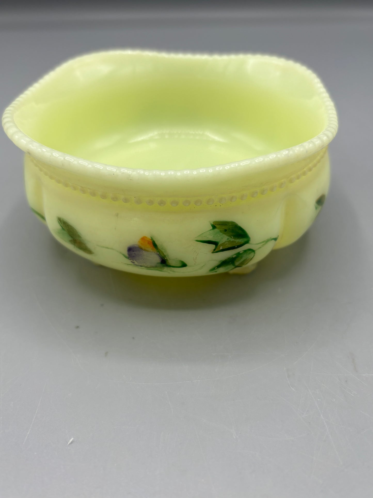 Yellow Custard "Georgia Gem" dish by Tarentum