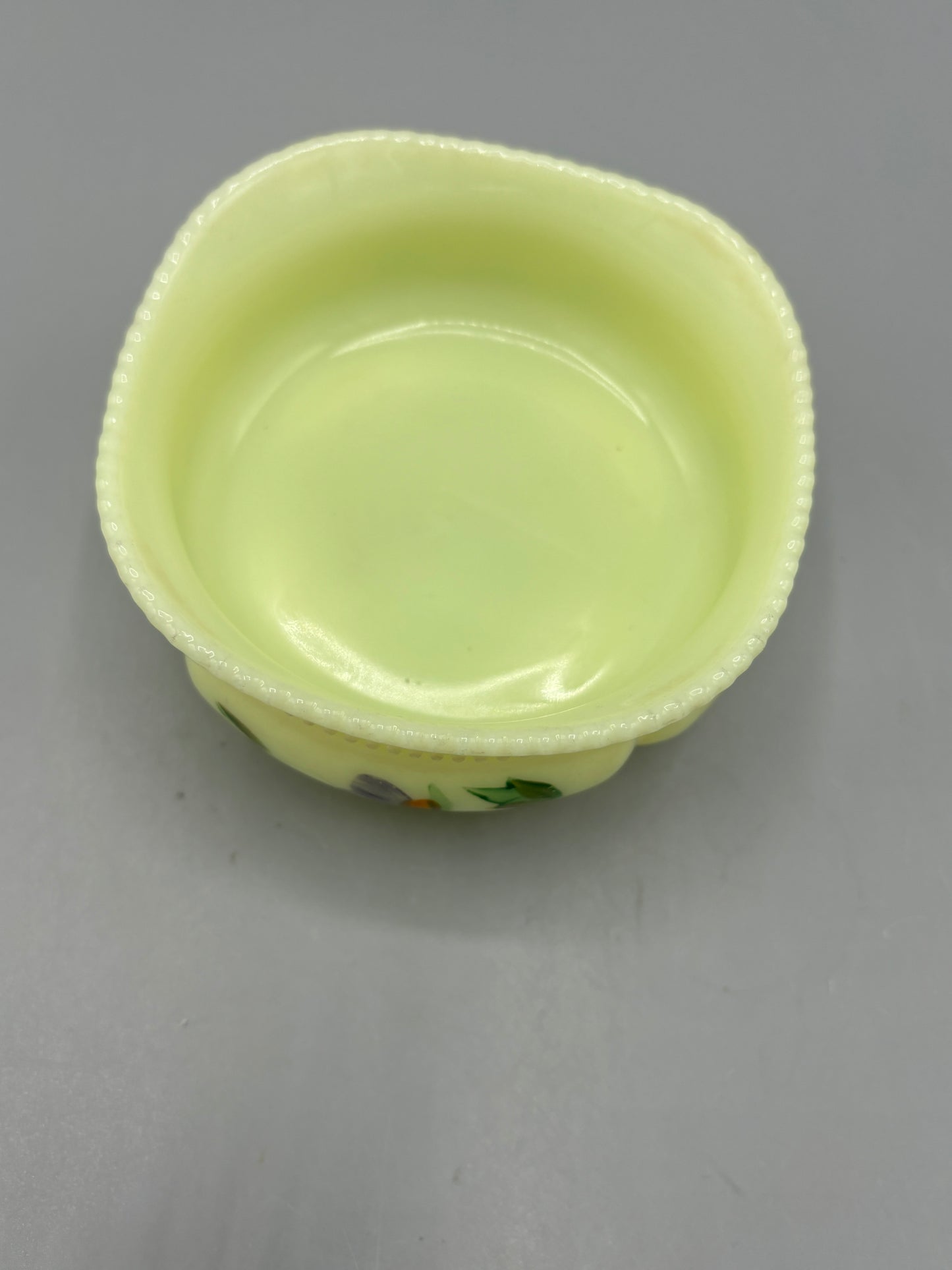 Yellow Custard "Georgia Gem" dish by Tarentum
