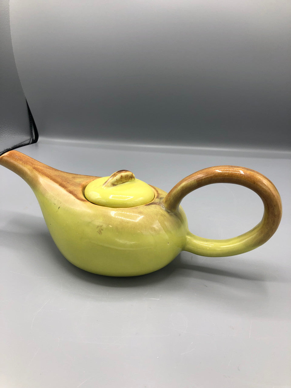 Vintage yellow & gold teapot