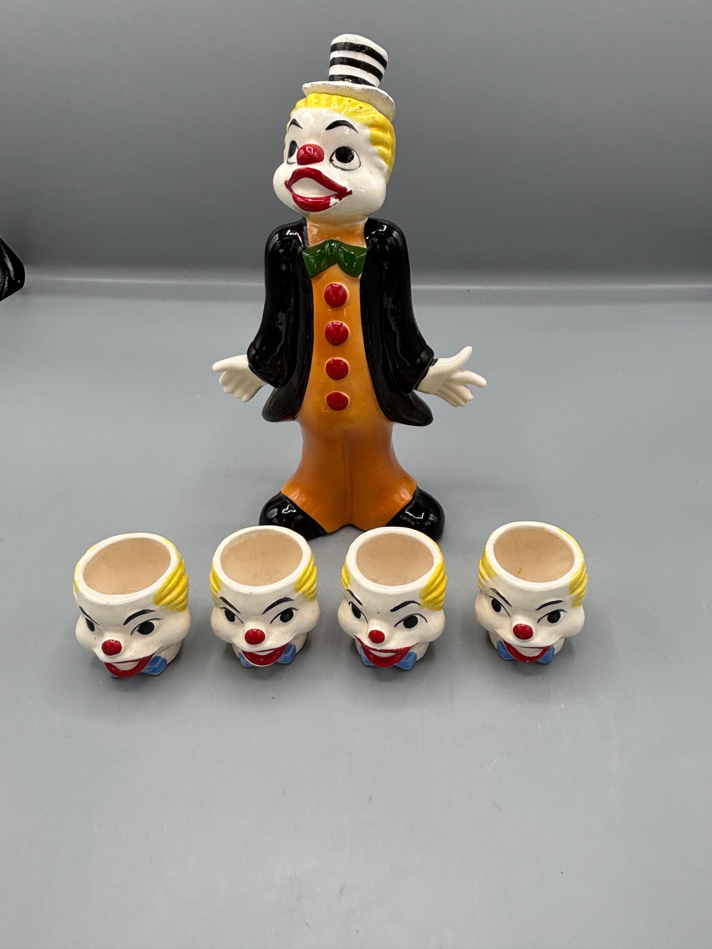 Vintage Clown decanter & 4 cups