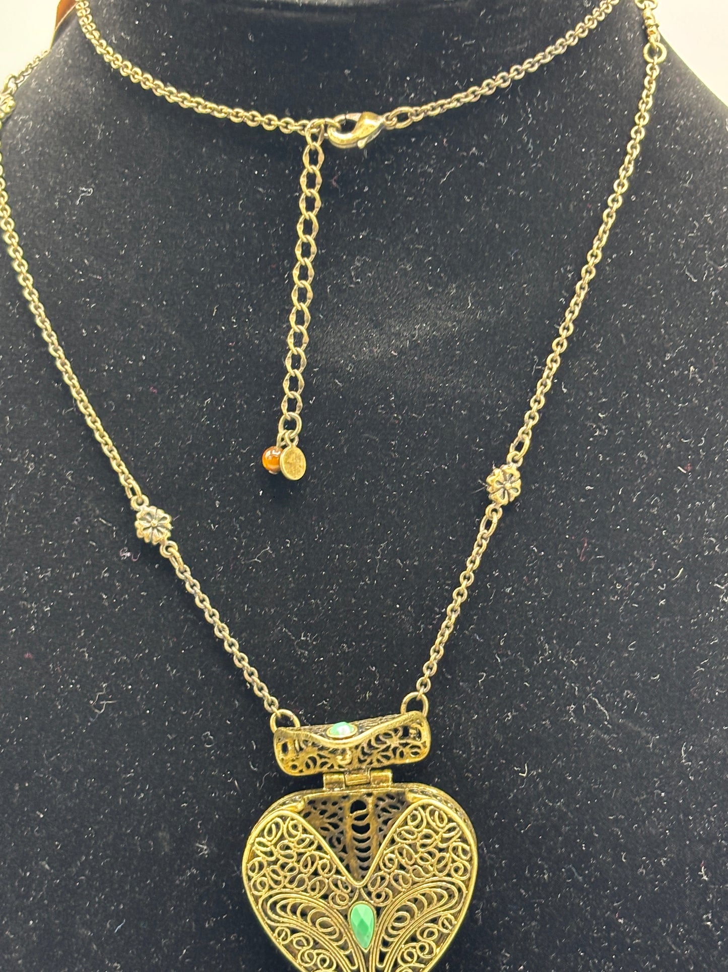 Vintage heart shaped filigree locket with stones