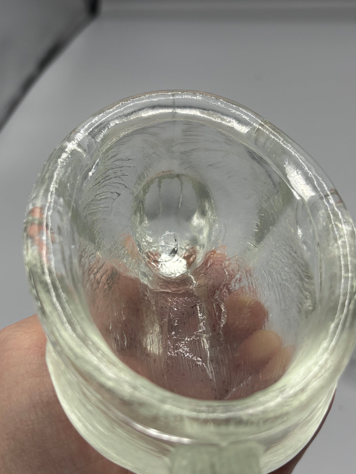 Vintage L.E. Smith glass rabbit on nest
