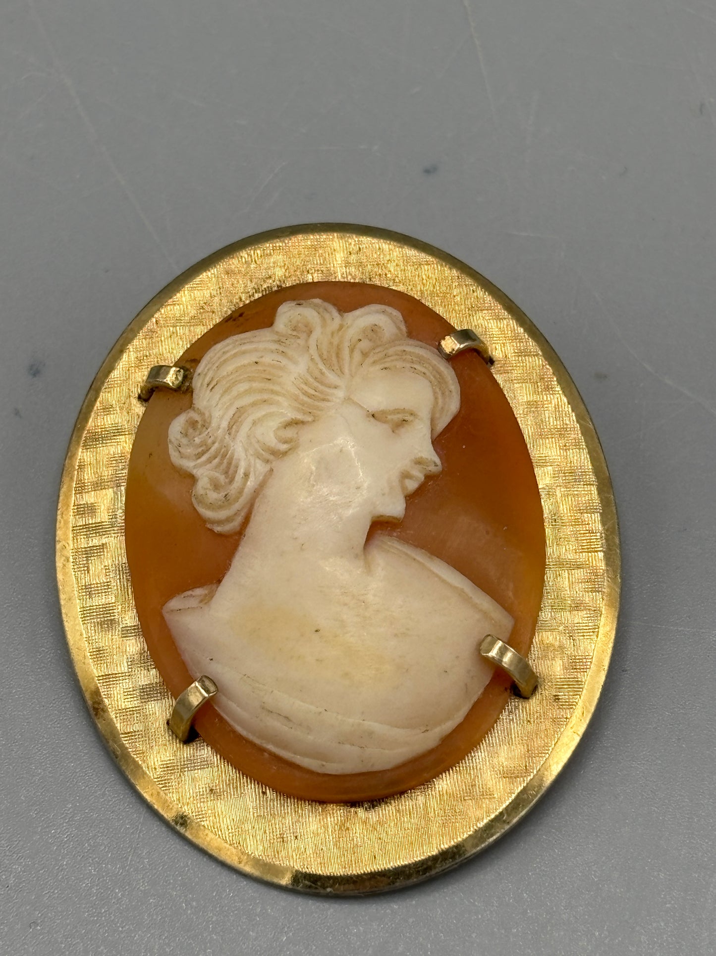 Gold plate Cameo brooch