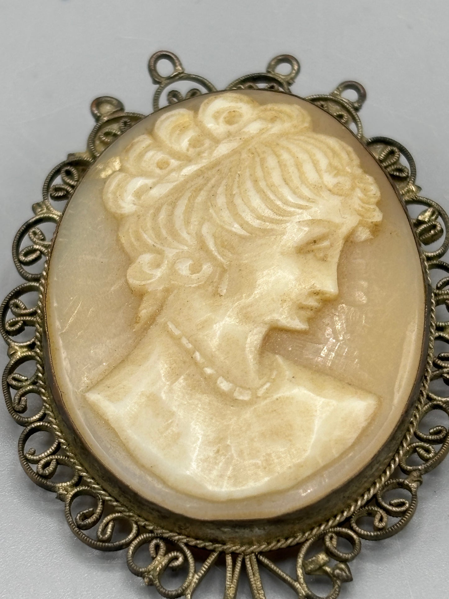 Silver filigree Cameo brooch