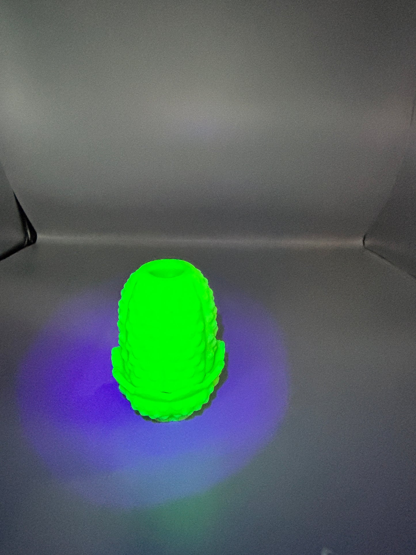 Vintage Fenton Custard green Uranium Fairy lamp