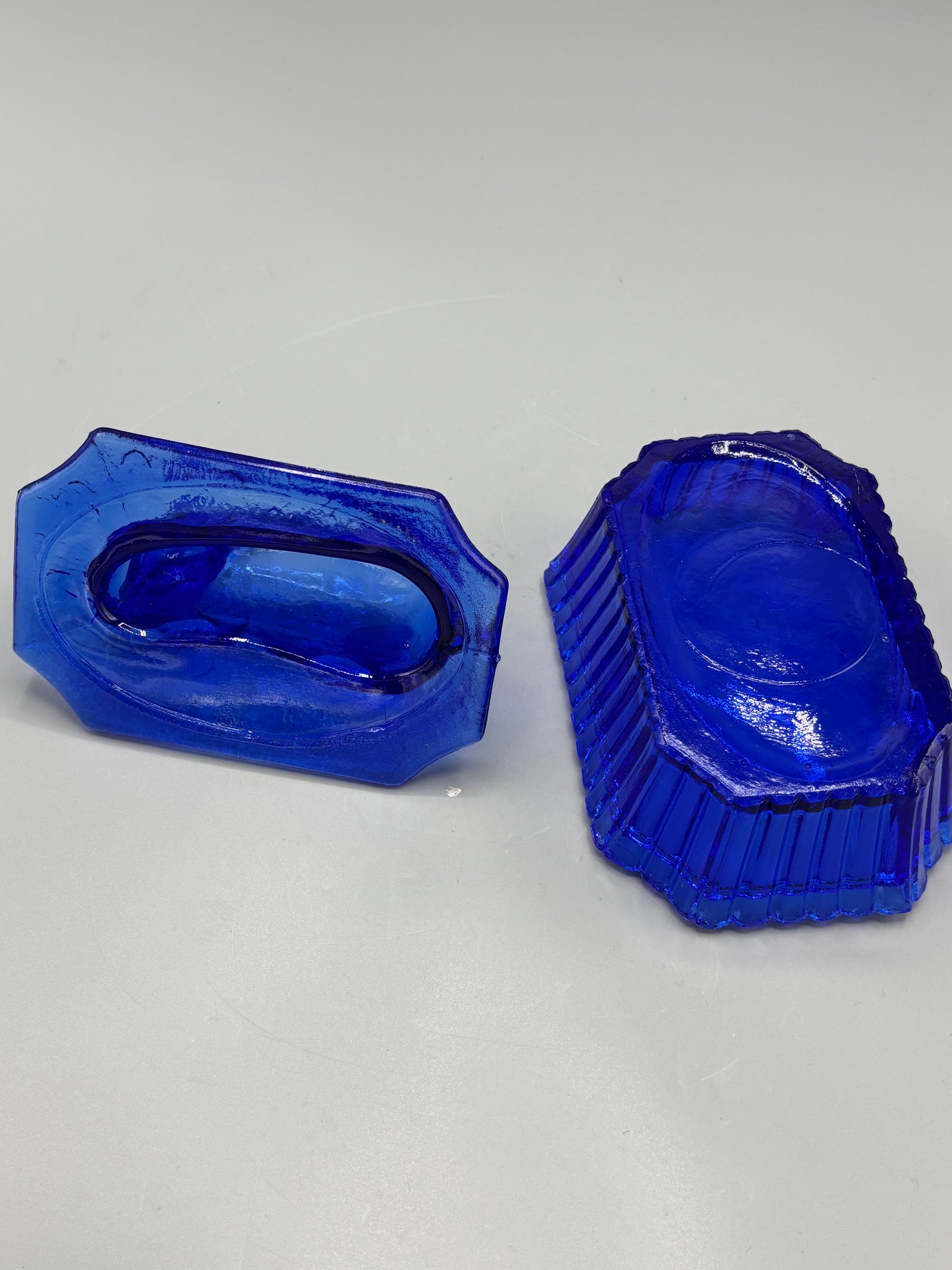 Vintage Westmoreland Cobalt blue rabbit