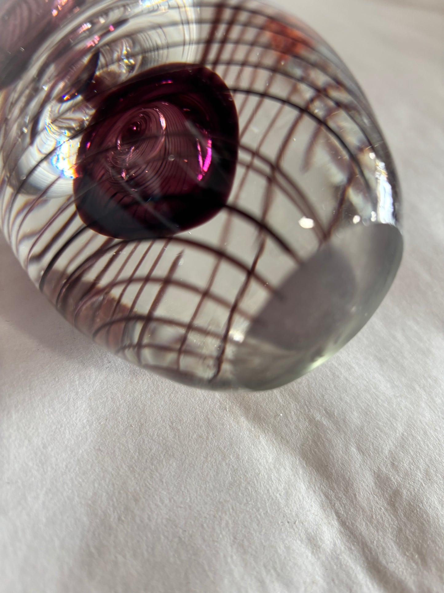 Vintage Art glass Egg paperweight