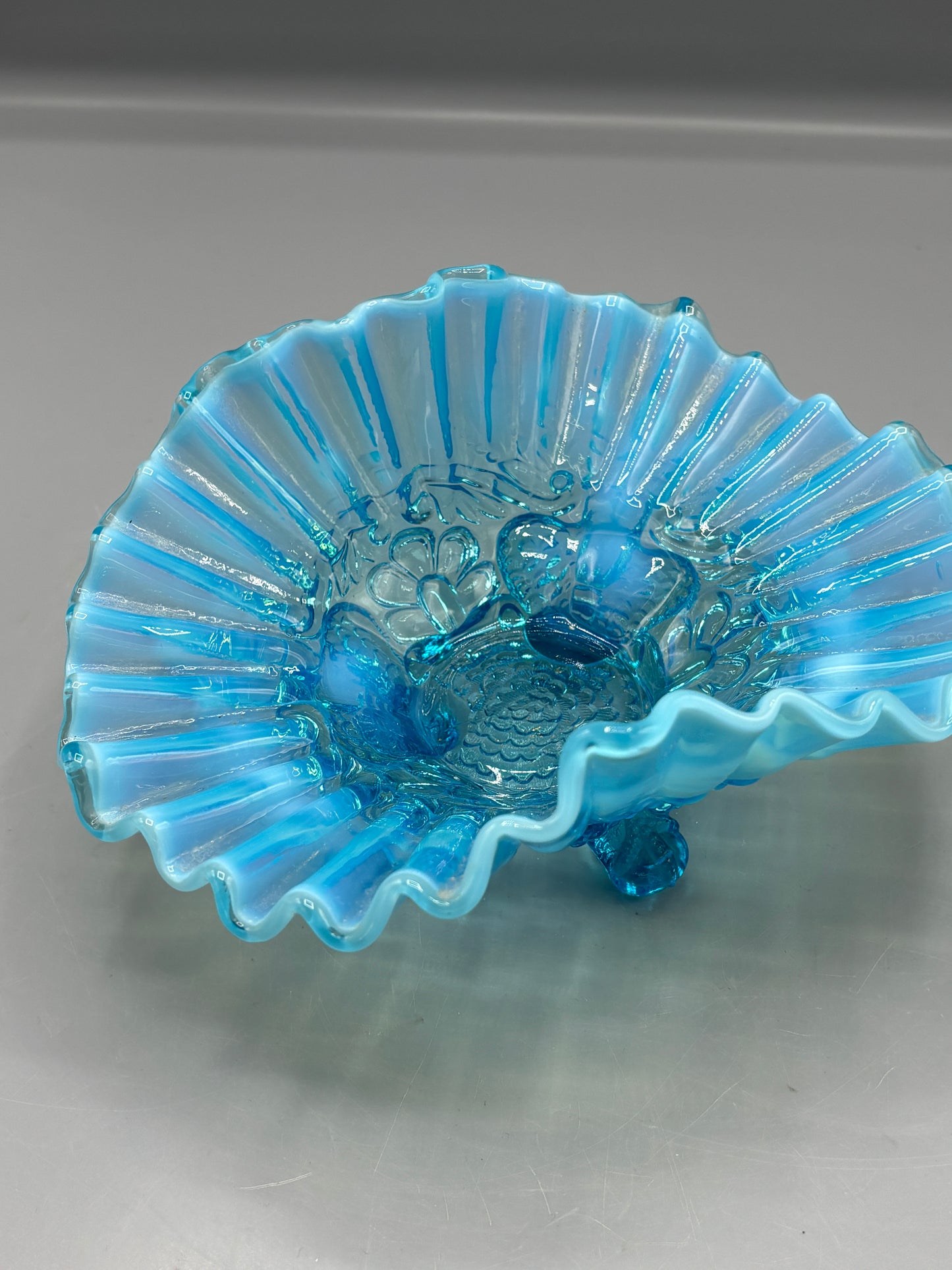 Fenton hobnail opalescent blue glass dish
