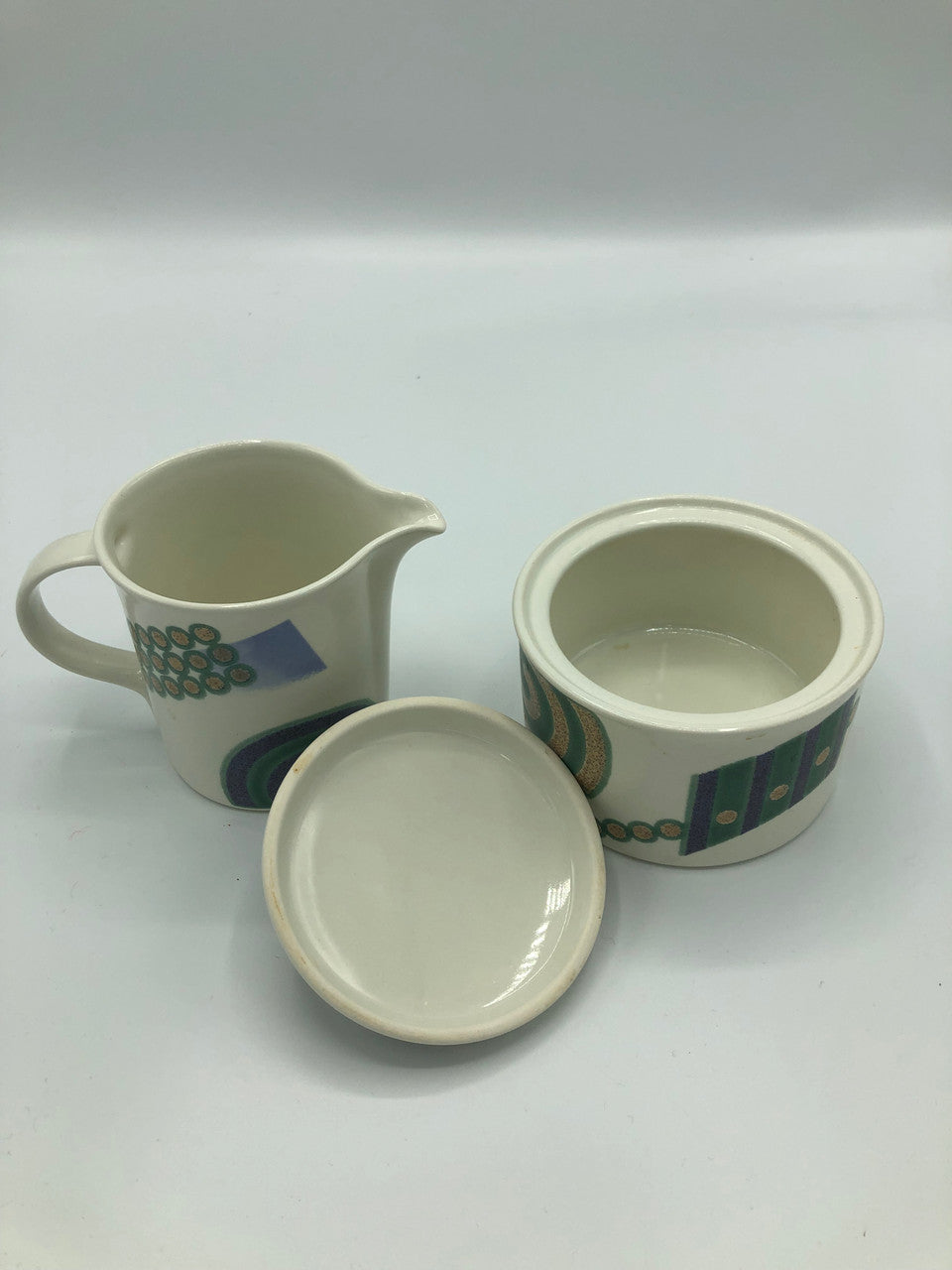 Mikasa Intaglio Creamer & Sugar