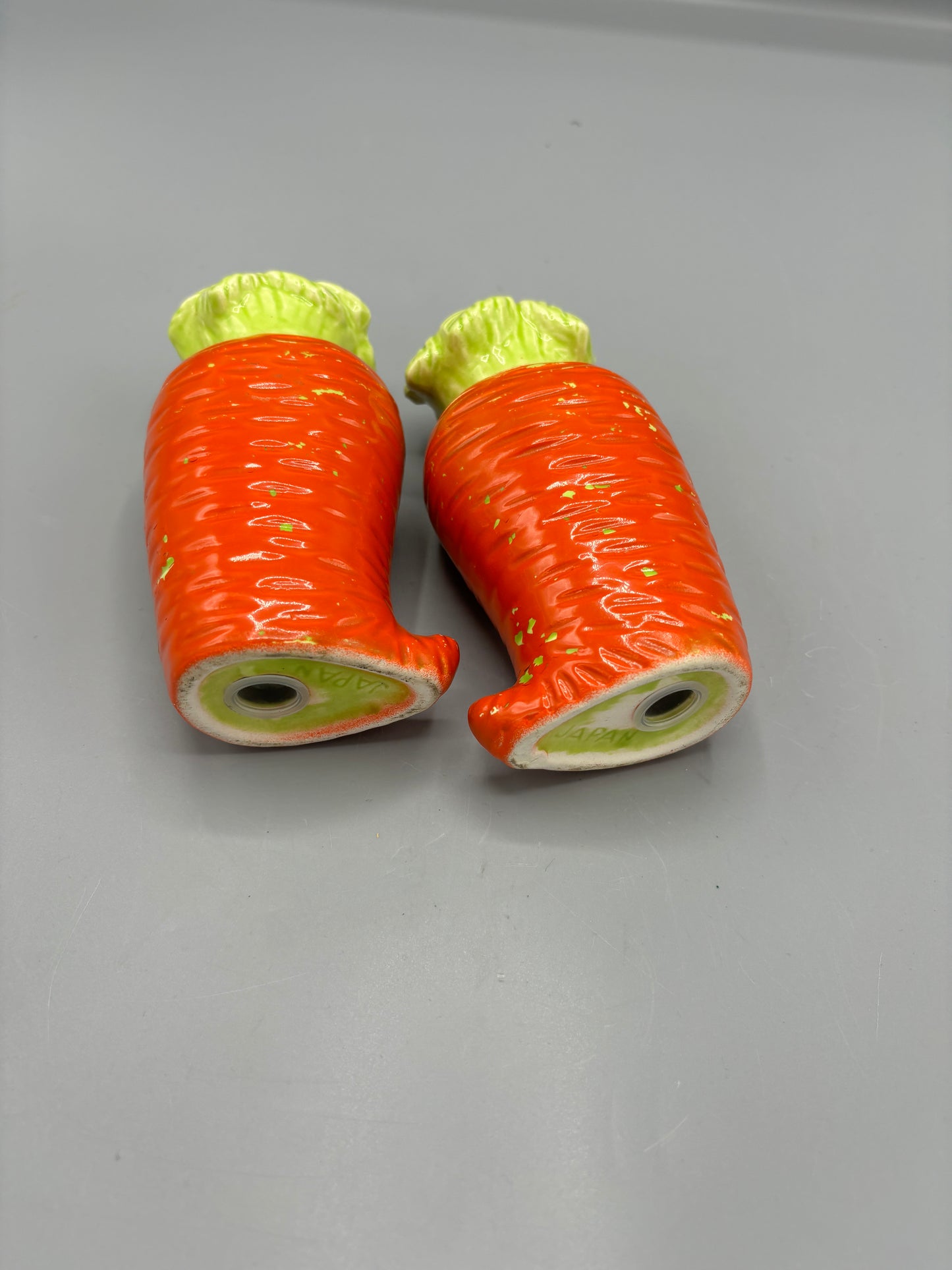 Vintage Fun salt & pepper carrot