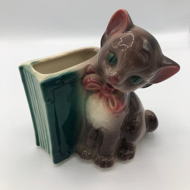 Royal Copley Kitten Planter