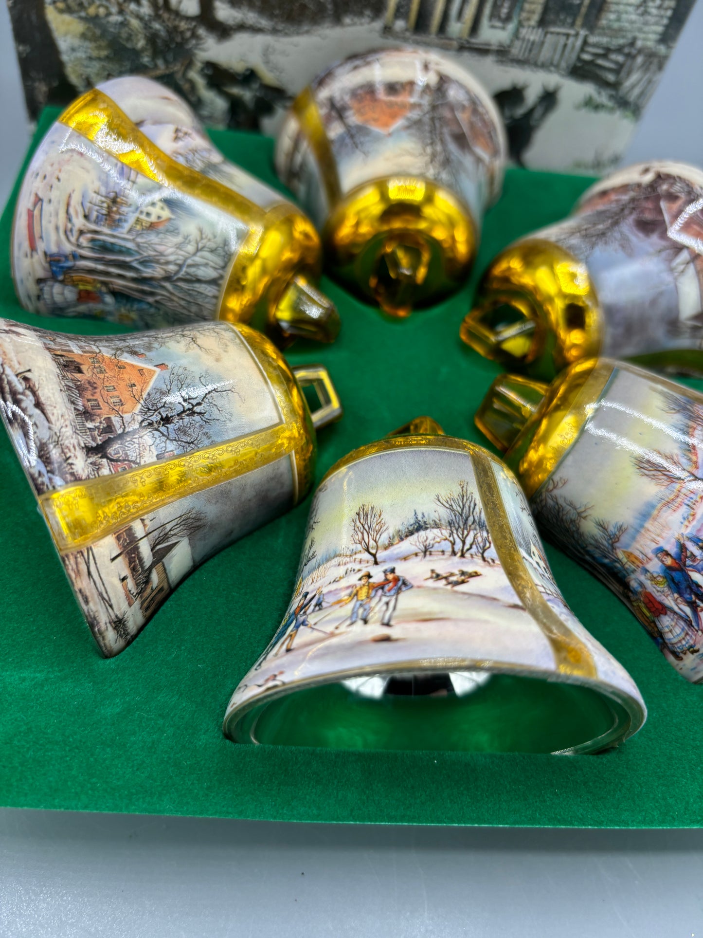 Vintage Currier & Ives 6 Bell ornament in box