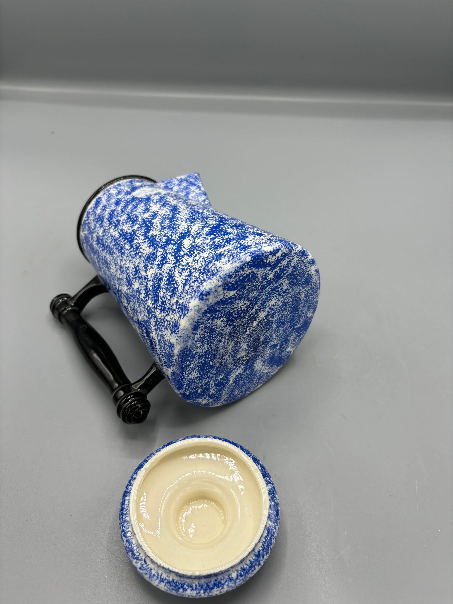 Vintage ceramic blue & white Spongeware coffee pot