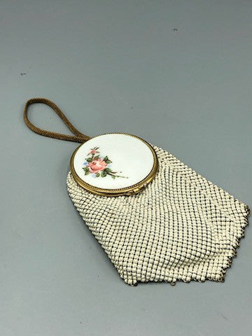 Vintage mesh bracket & wallet