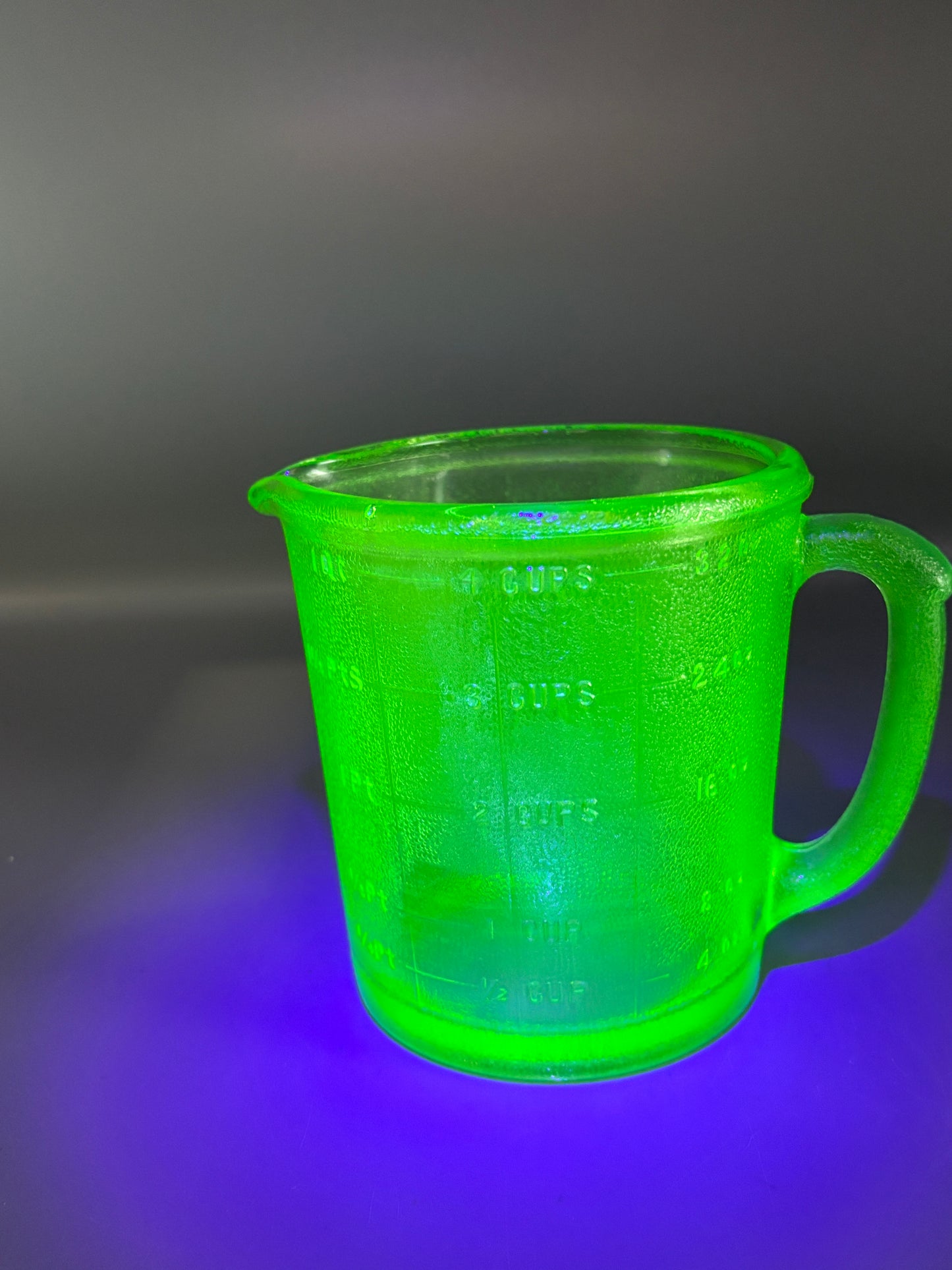 Depression green 4 cup measuring cup