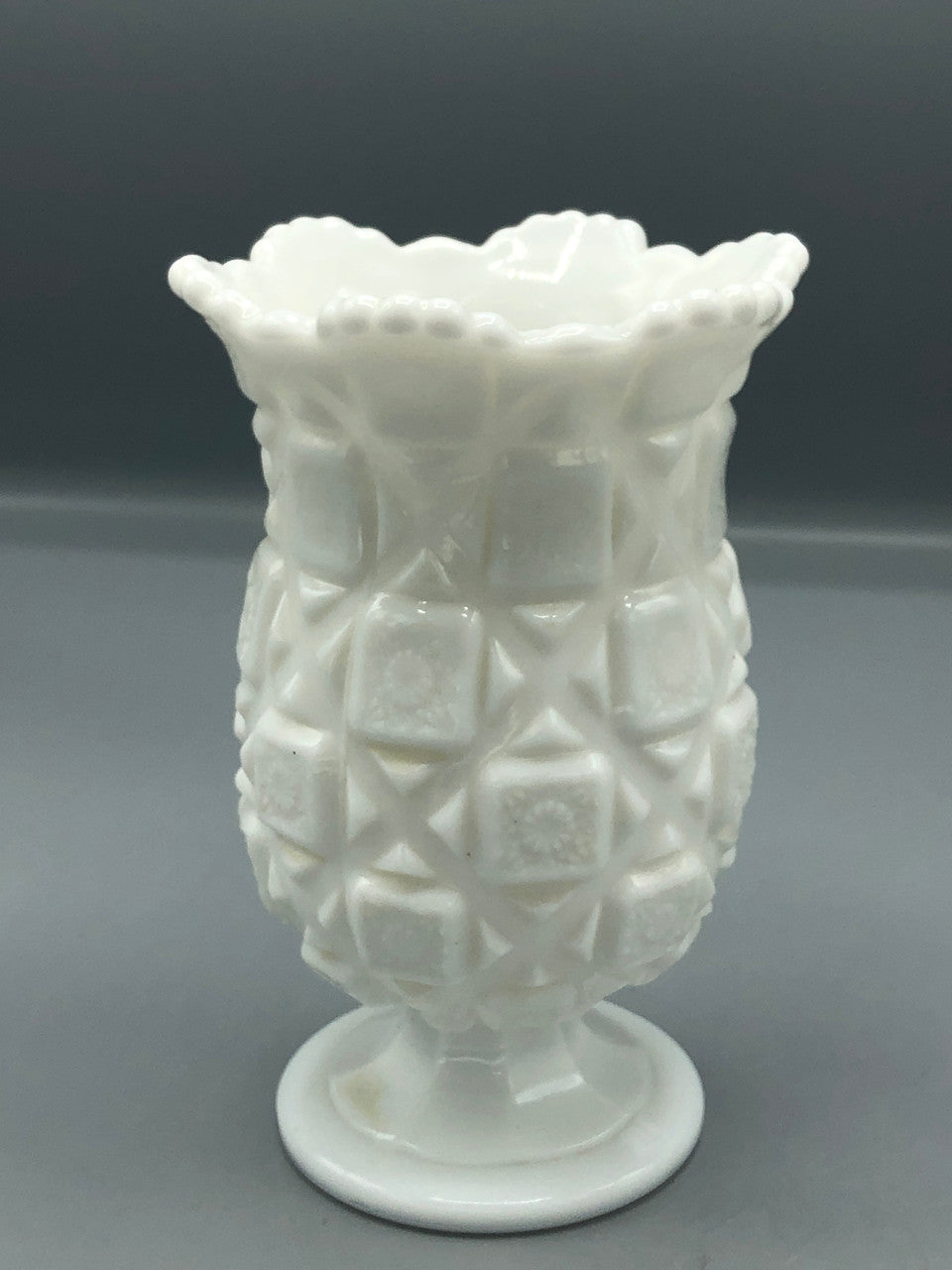 Westmoreland old quilt celery vase