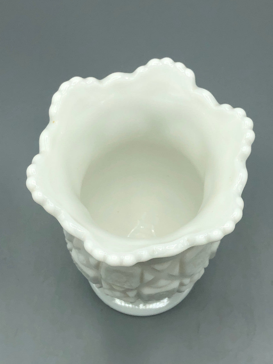Westmoreland old quilt celery vase