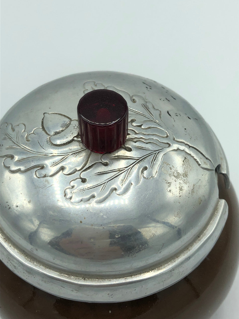 Condiment Container brown with silver lid