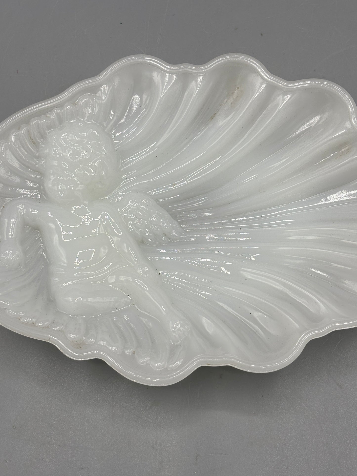 Vintage Avon Cherub Angel Soap Dish