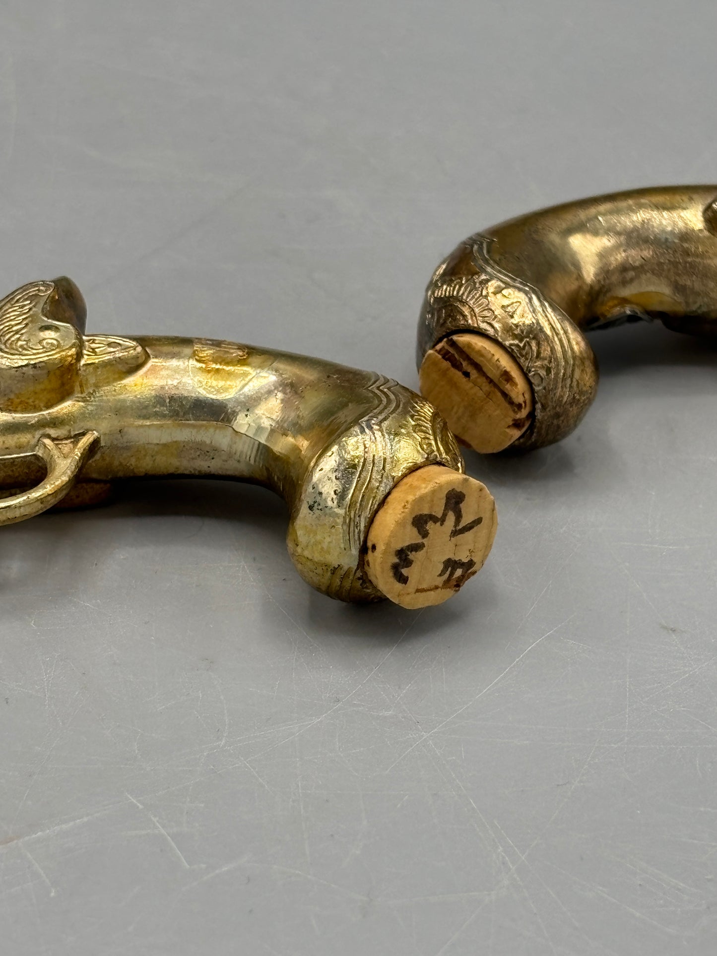 Vintage Replica nostalgia gold tone Pistol salt & pepper