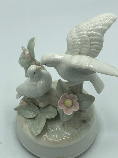 Vintage Arnait love birds music box