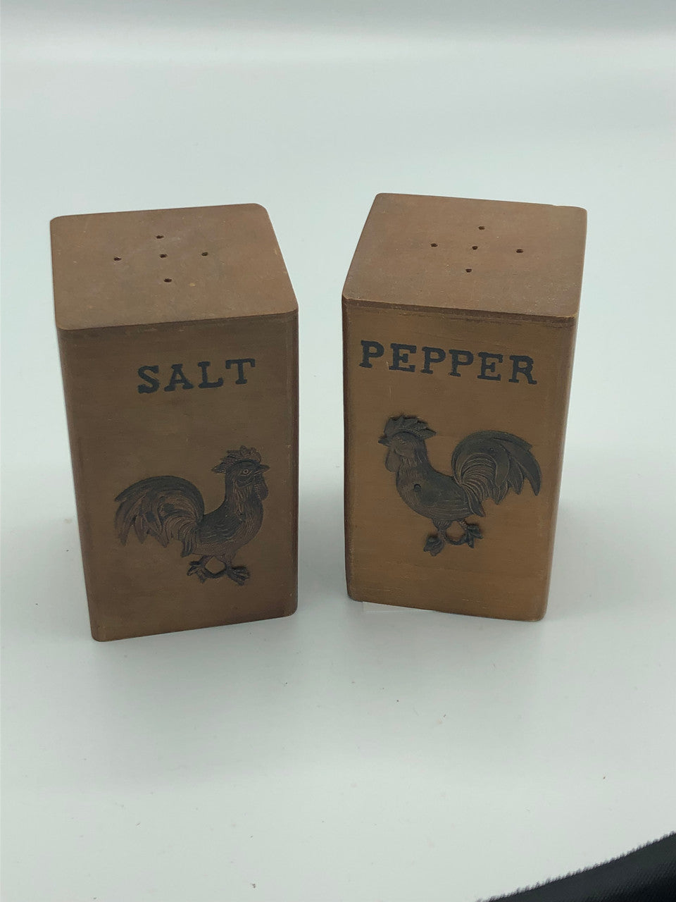 Vintage" Tilso "wooden salt & pepper shakers