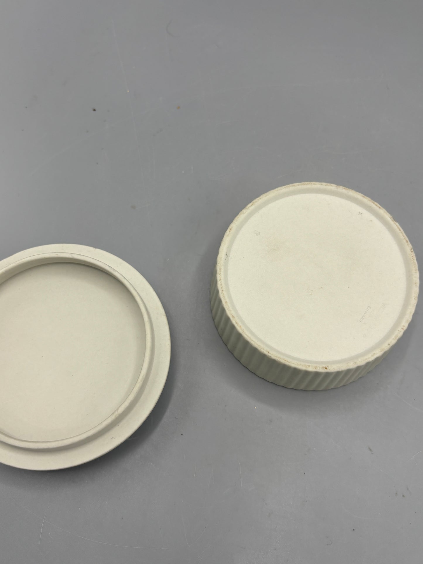 Vintage Wedgewood white Jasperware round fluted box