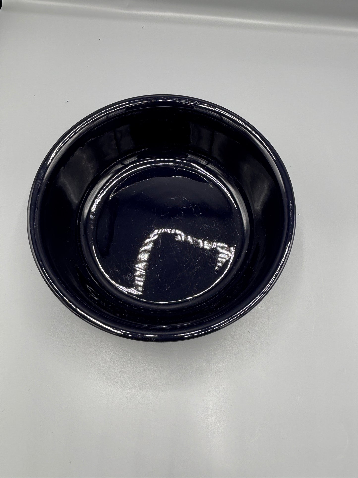 Ceramic serving bowl