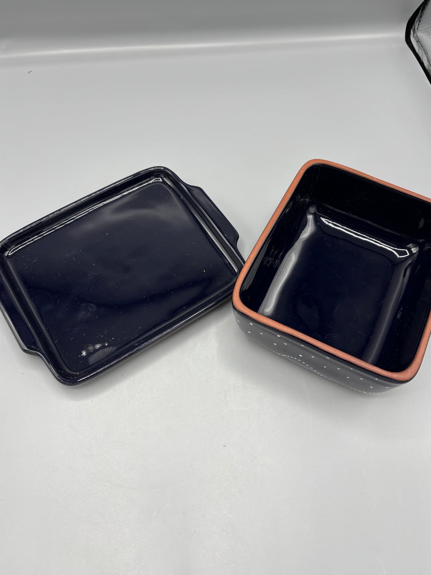 Ceramic covered butter or cheese dish