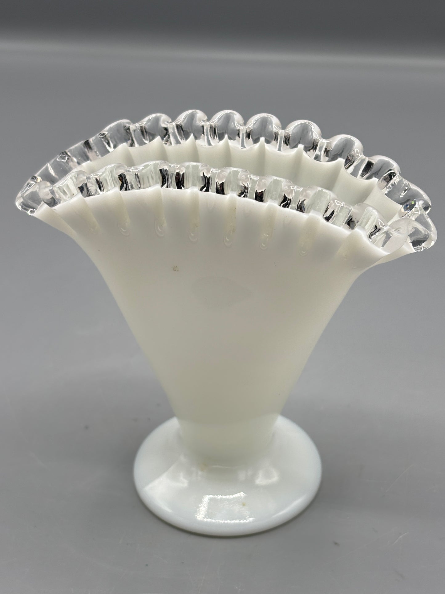 Vintage Fenton silver crest fan vase