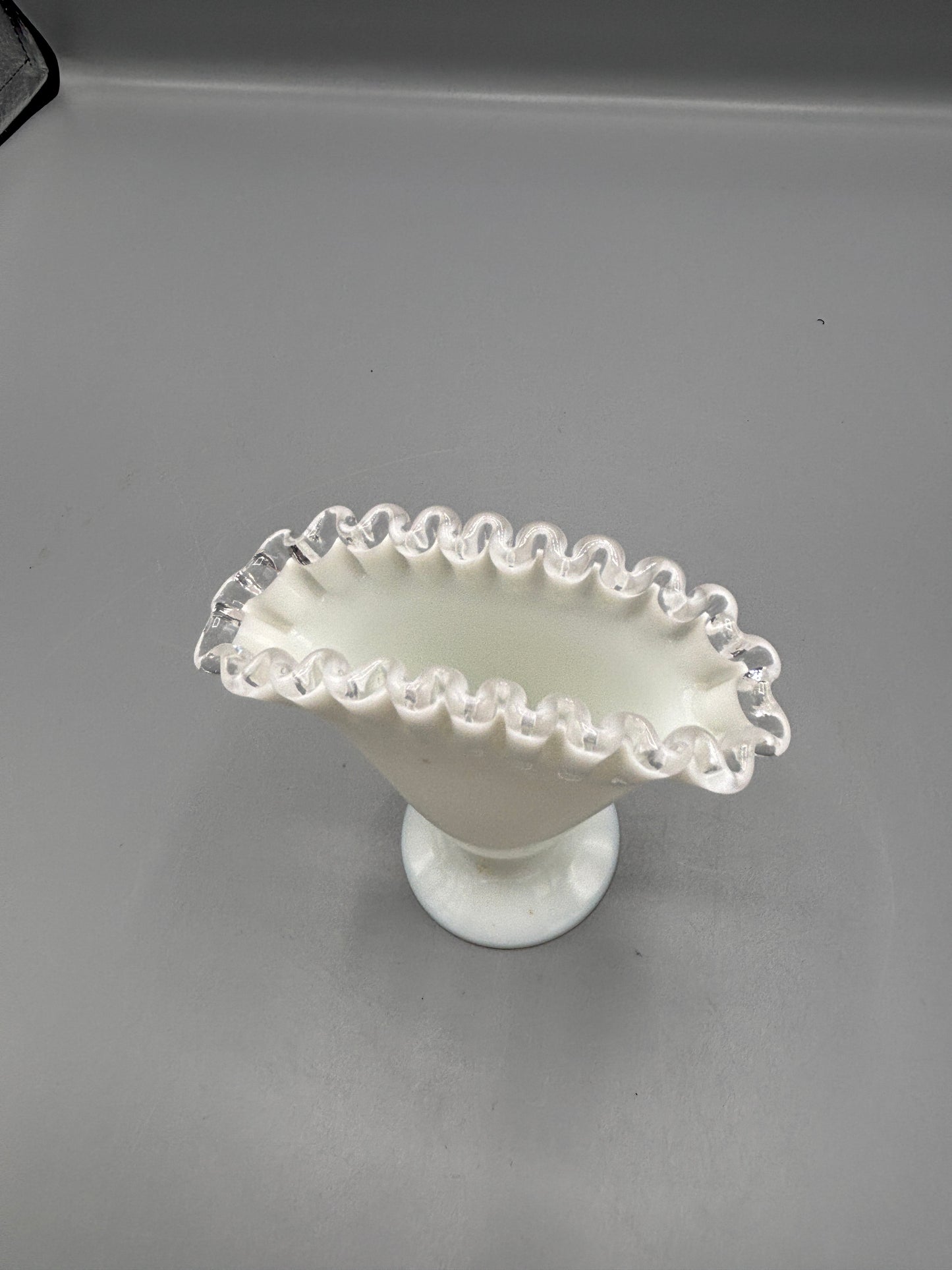 Vintage Fenton silver crest fan vase