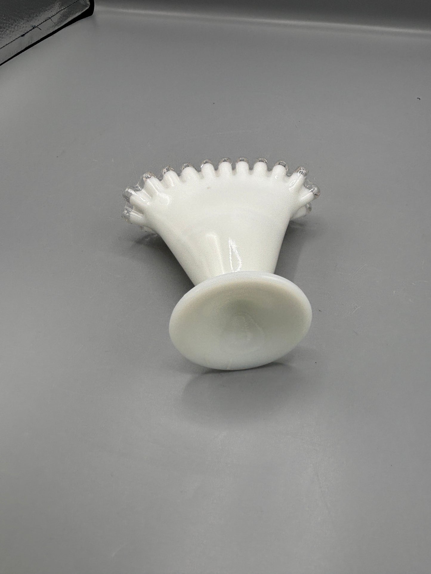 Vintage Fenton silver crest fan vase