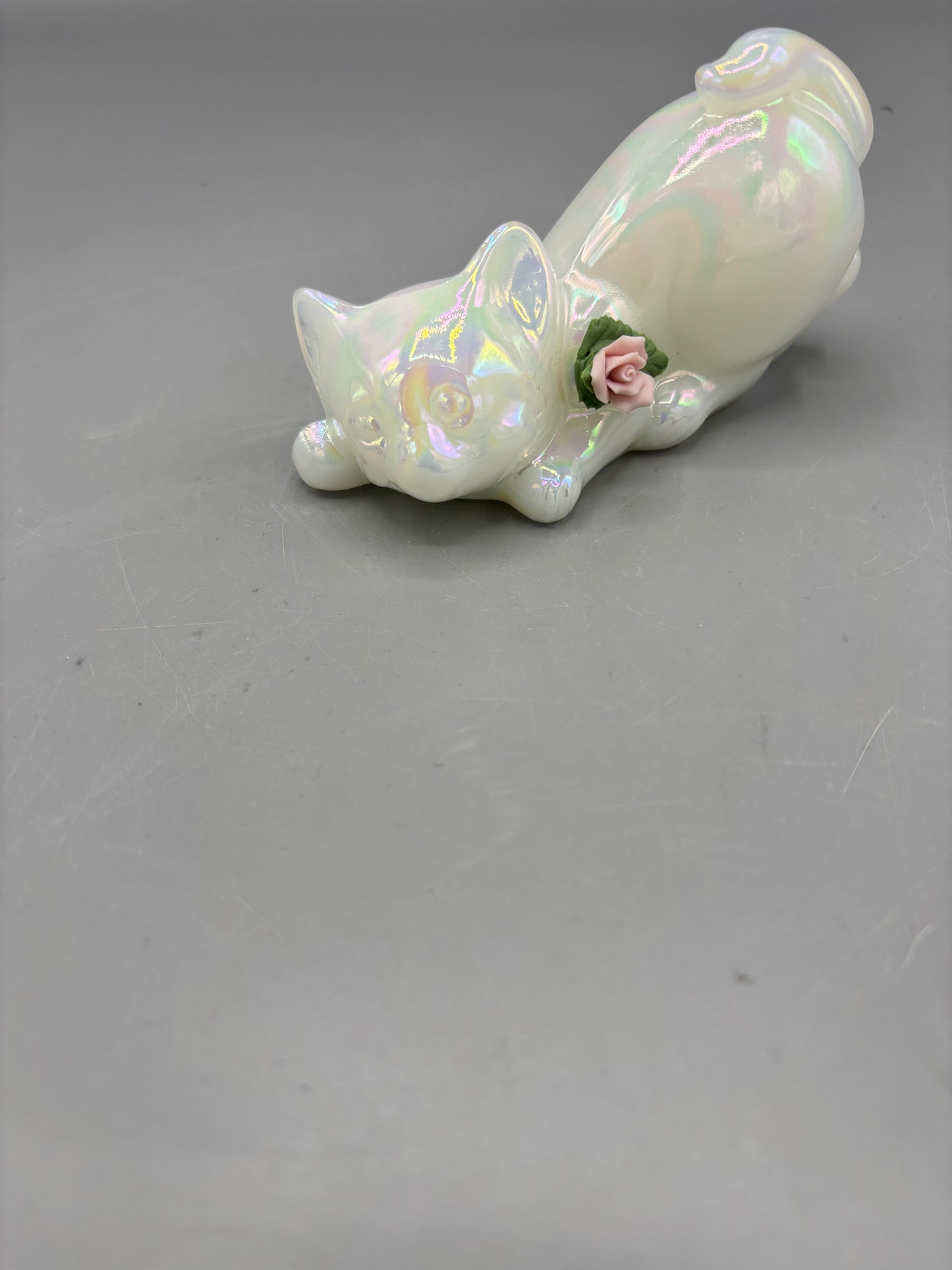 Vintage Fenton Pearlized Opal kitten with rose