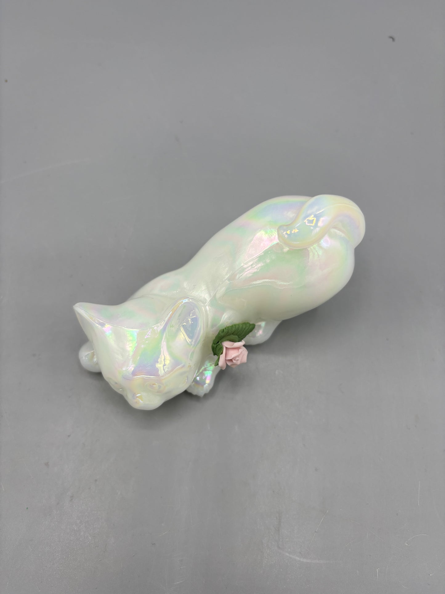 Vintage Fenton Pearlized Opal kitten with rose