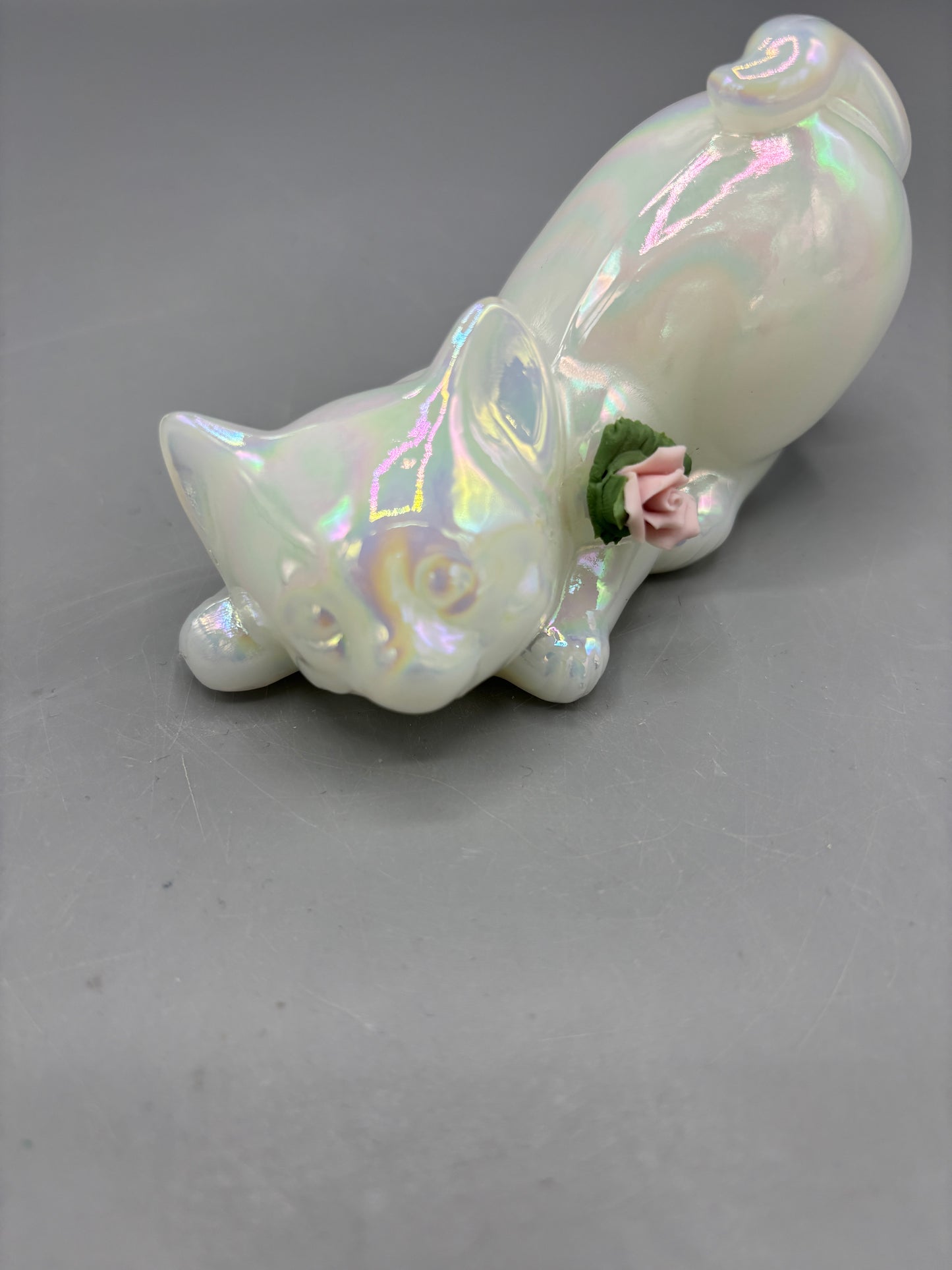 Vintage Fenton Pearlized Opal kitten with rose