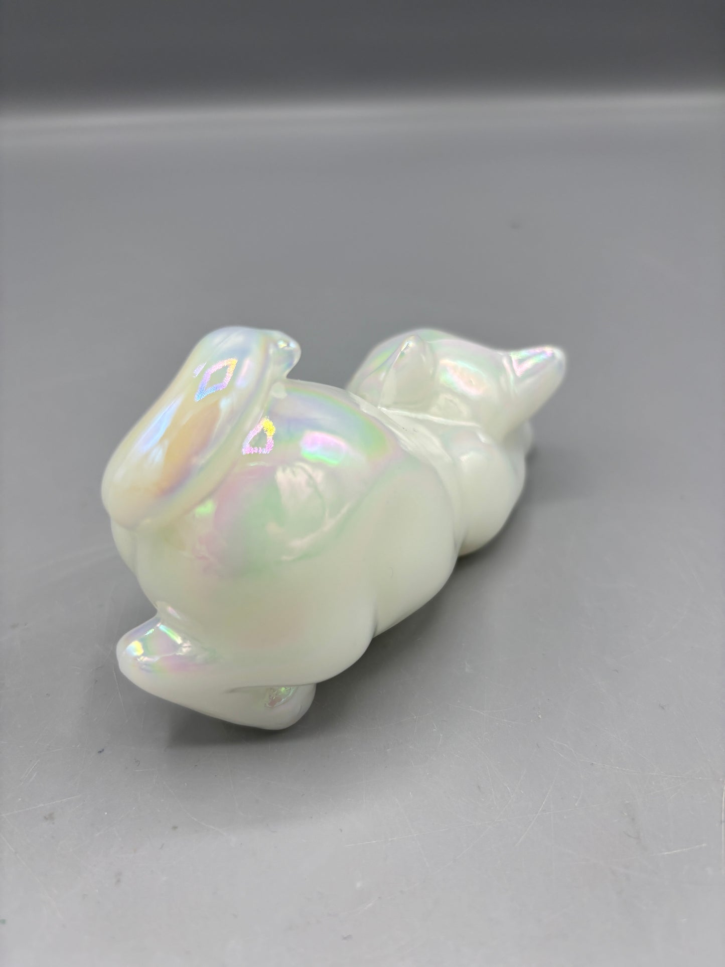Vintage Fenton Pearlized Opal kitten with rose