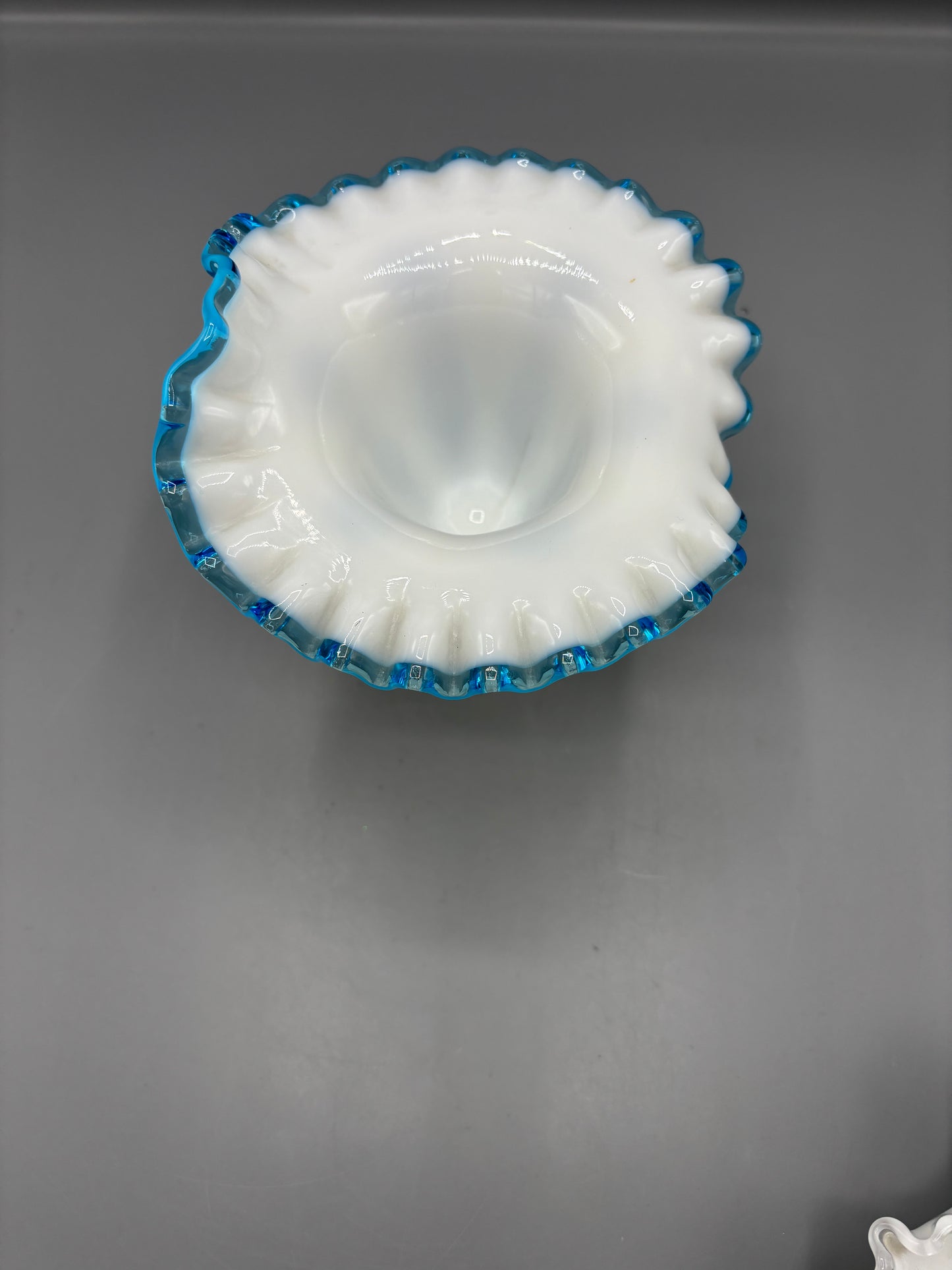 Fenton white tulip vase