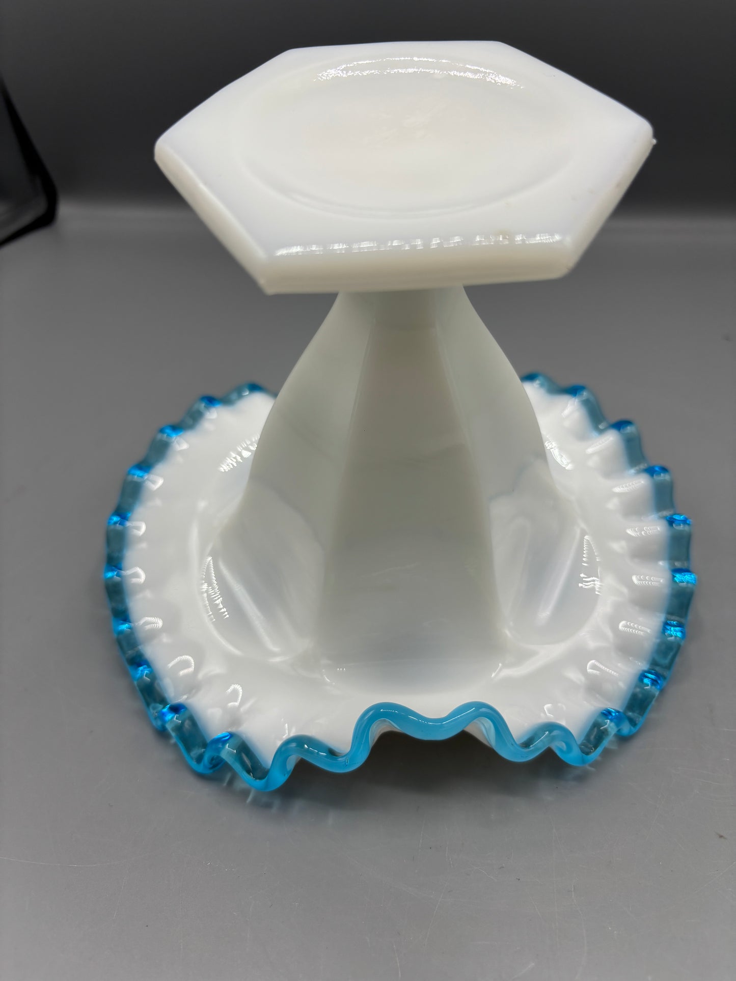 Fenton white tulip vase