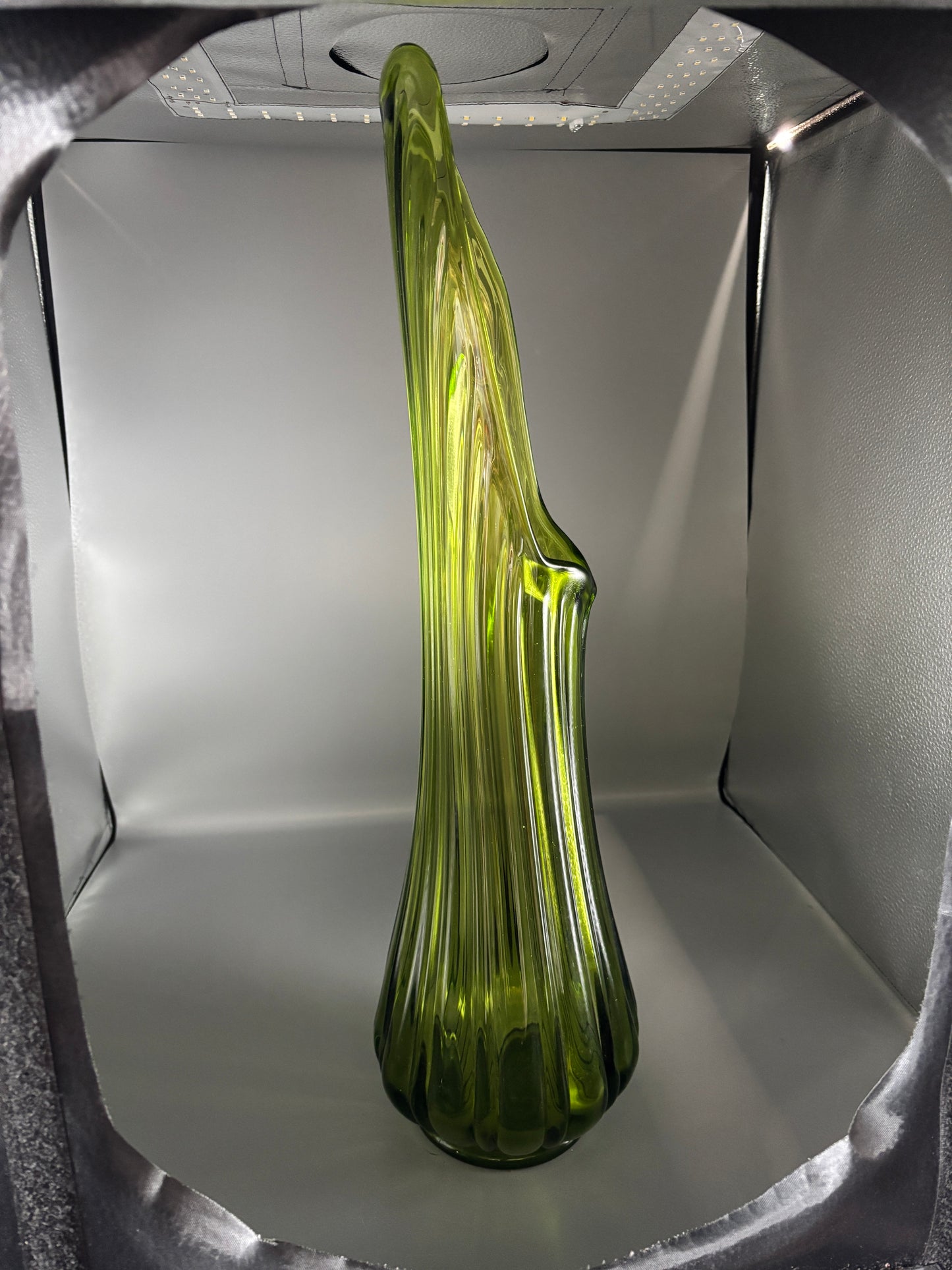 Vintage 22" Green L.E. Smith Swung Vase