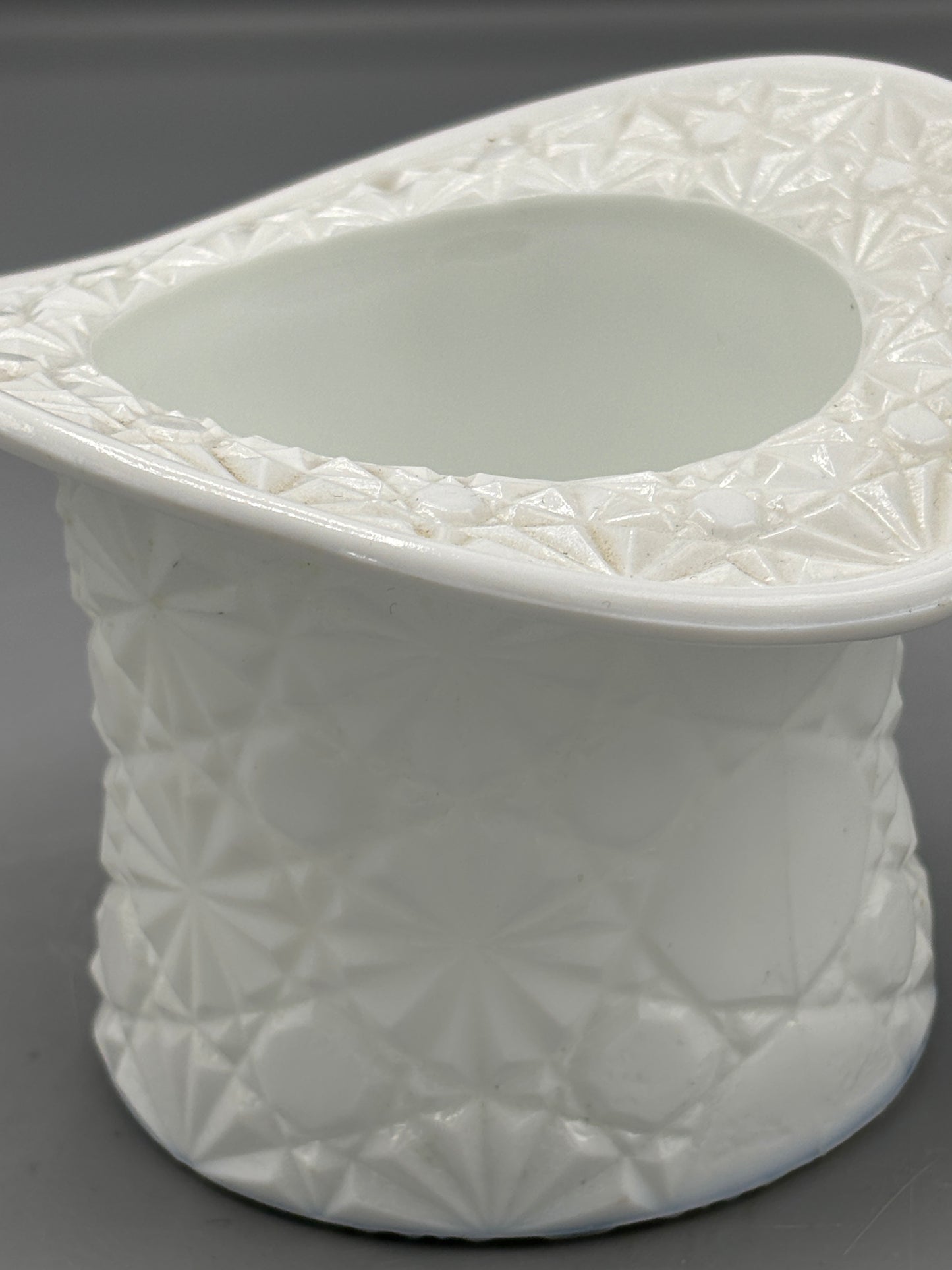 Vintage Fenton milk glass hat