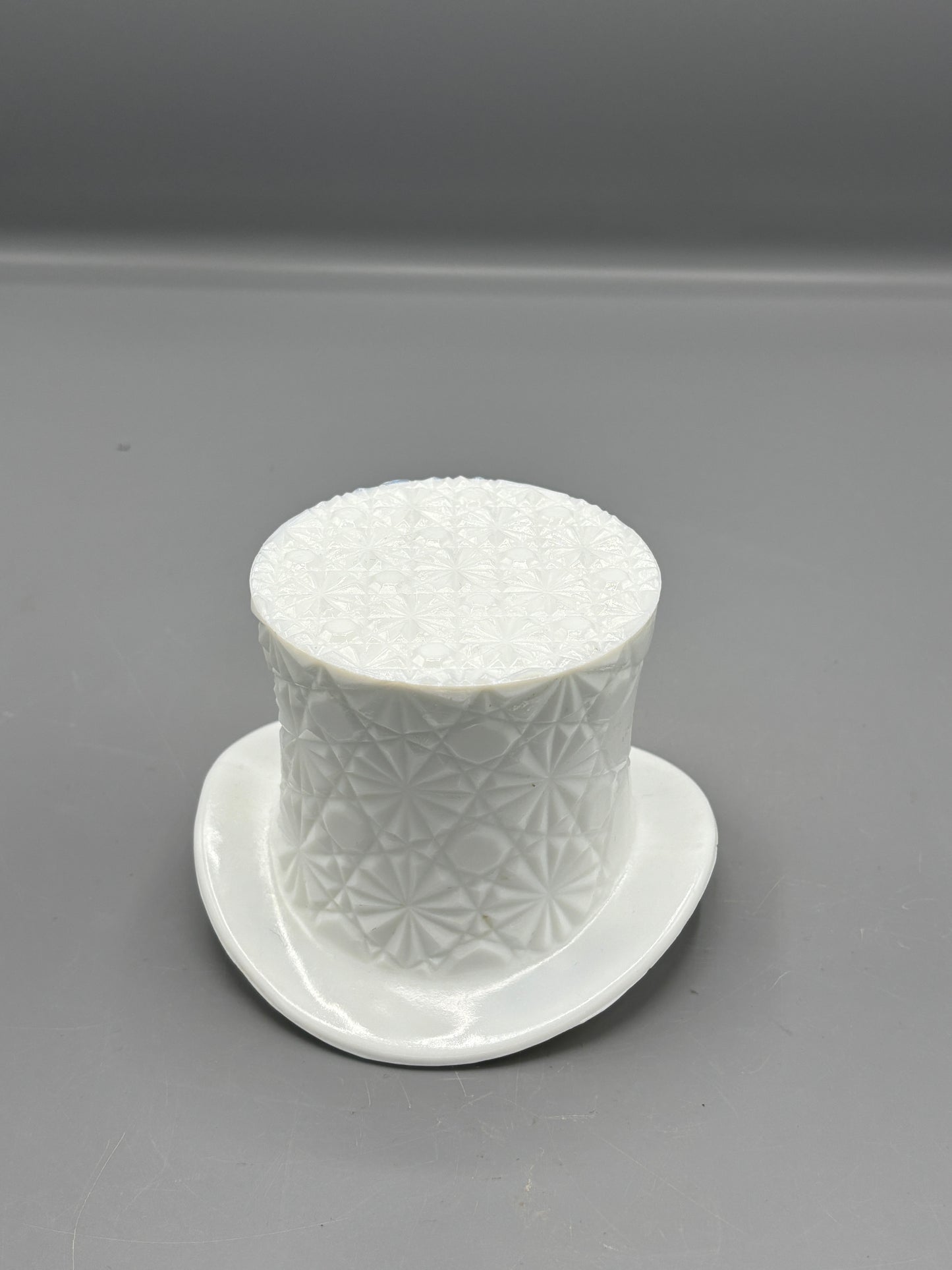 Vintage Fenton milk glass hat